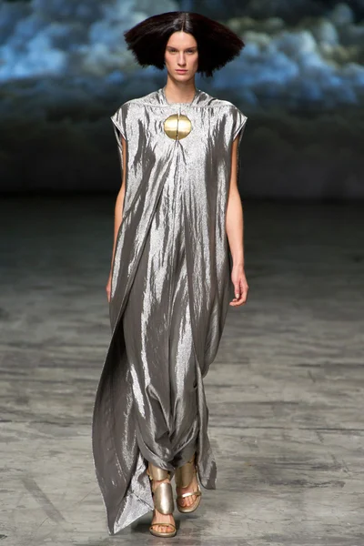 Look 44